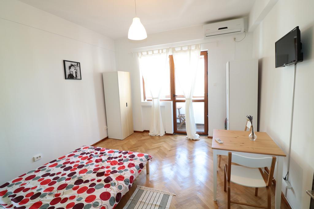 Cozy 2 Bedrooms Apartment In The Old Town 부쿠레슈티 외부 사진